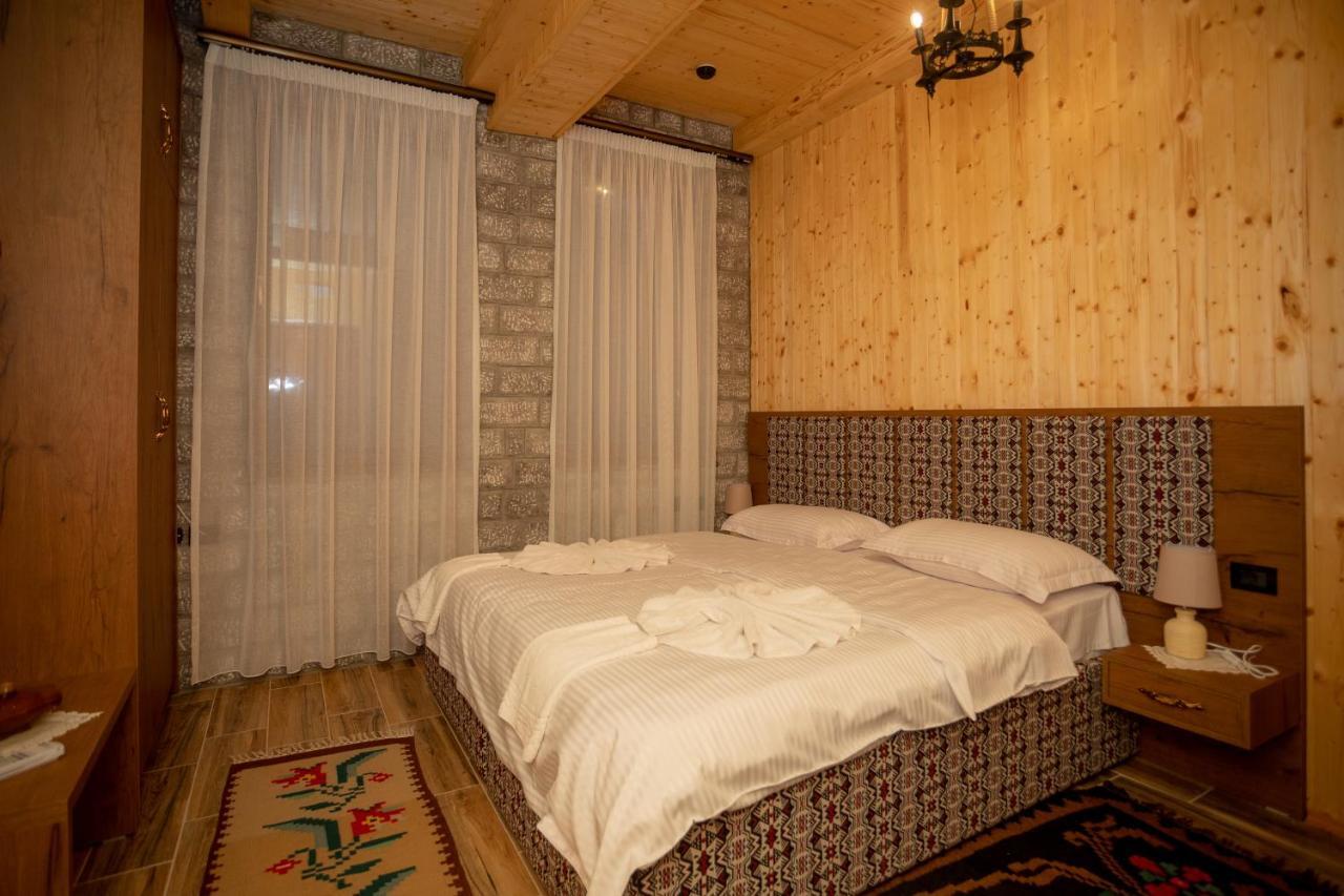 Old House Hotel Canaj Exterior foto