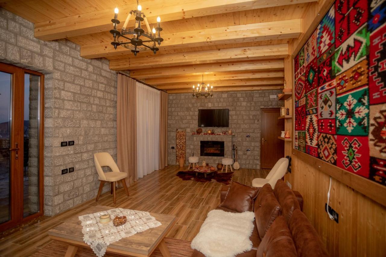 Old House Hotel Canaj Exterior foto