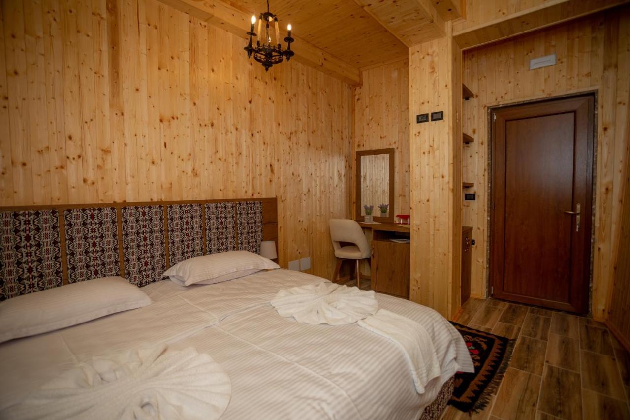 Old House Hotel Canaj Exterior foto