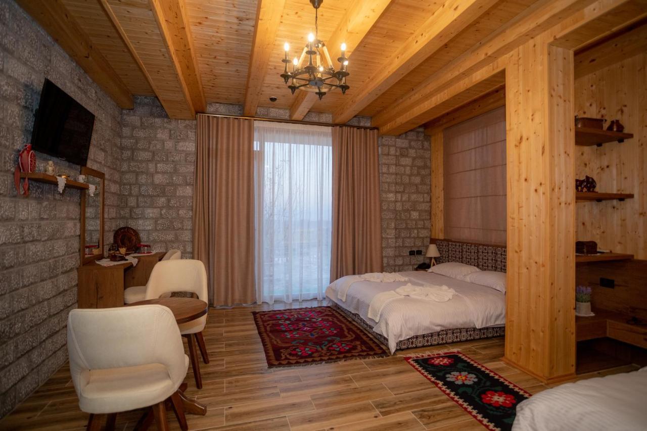 Old House Hotel Canaj Exterior foto