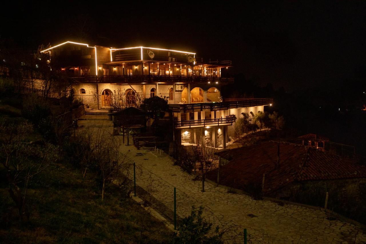 Old House Hotel Canaj Exterior foto